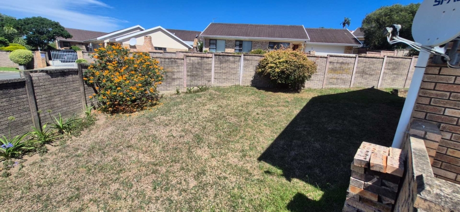 2 Bedroom Property for Sale in Beacon Bay Eastern Cape